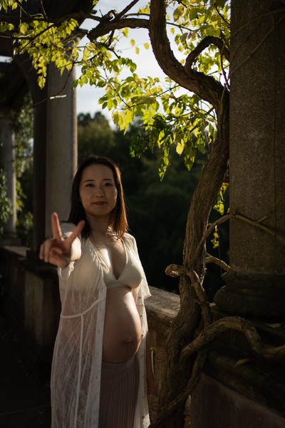 Autumn Maternity Session at Hill Garden and Pergola (2023)