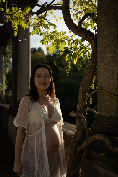 Autumn Maternity Session at Hill Garden and Pergola (2023)