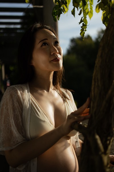 Autumn Maternity Session at Hill Garden and Pergola (2023)