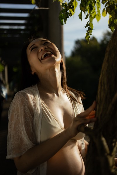 Autumn Maternity Session at Hill Garden and Pergola (2023)