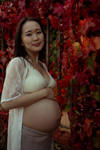 Autumn Maternity Session at Hill Garden and Pergola (2023)